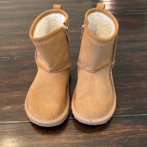 Gap kids boots size 7